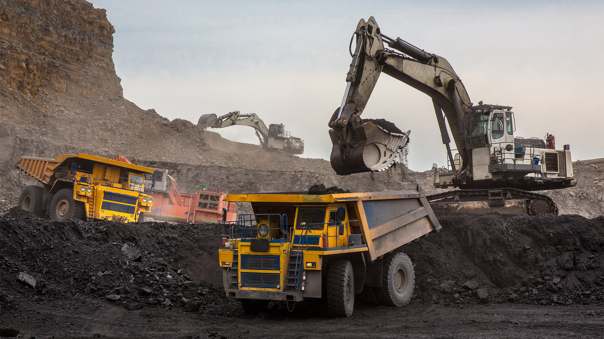 Nhập khẩu quặng sắt tháng 11 của Trung Quốc giảm 8,1% so với tháng 10 do các lô hàng giảm