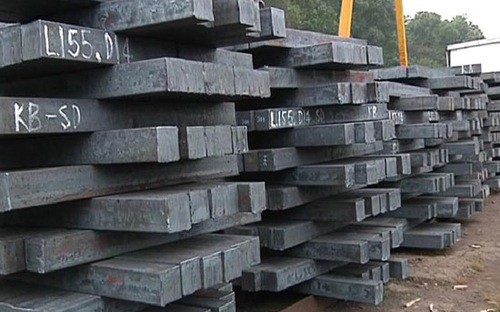 Sản lượng thép Trung Quốc giảm 7% trong tháng 4